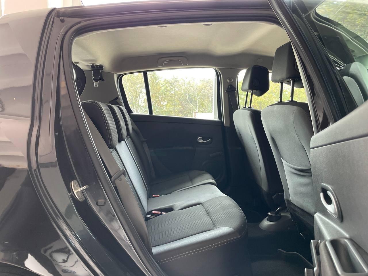Renault Clio Euro 5 - Carrozzeria Grandinata