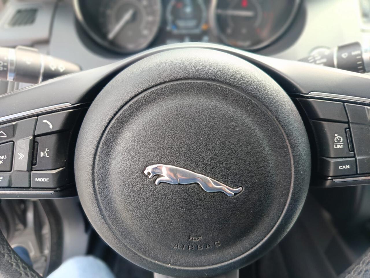 Jaguar E-Pace 2.0D 150 CV AWD aut. SE