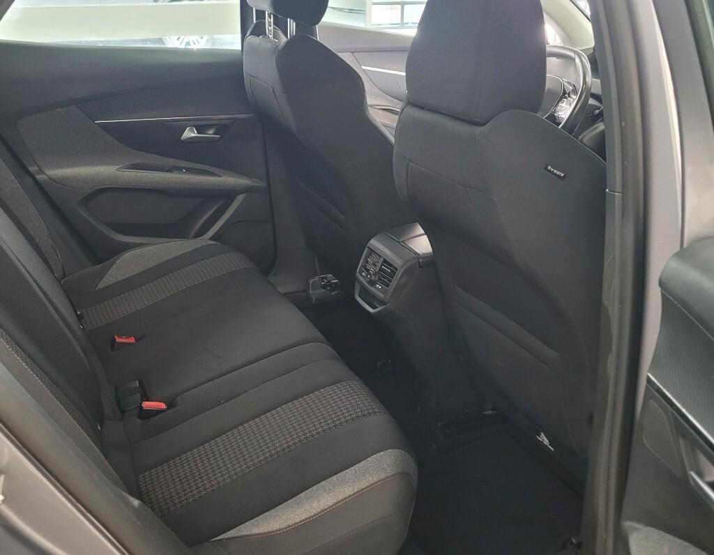 Peugeot 3008 BlueHDi 130cv S&S EAT8 Active PERFETTA