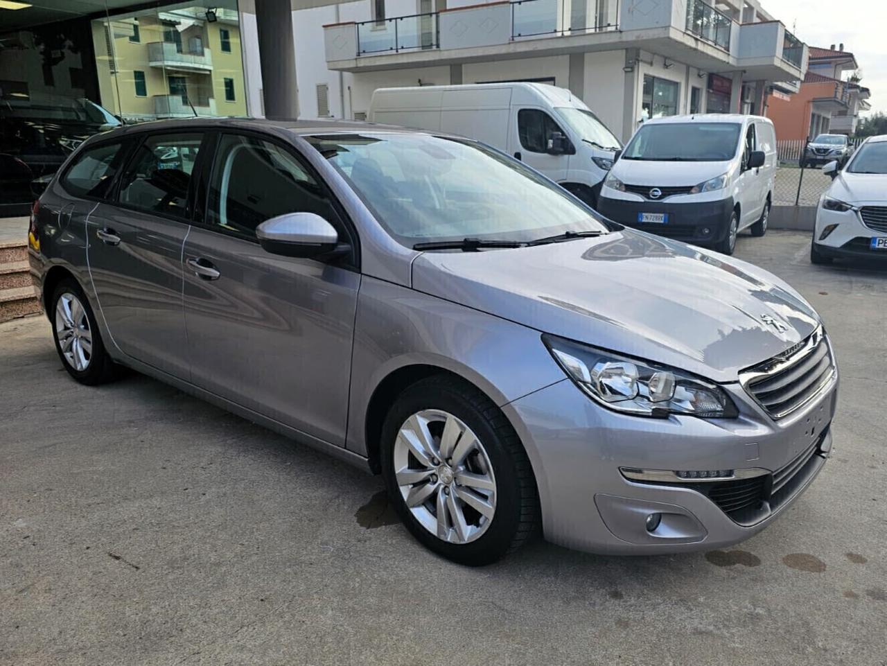 Peugeot 308 BlueHDi 120 EAT6 SW Business