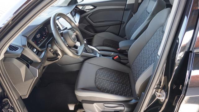 AUDI A1 SPB 30 TFSI S-Tronic Identity Black