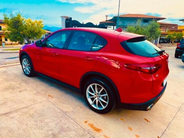 Alfa Romeo Stelvio 2.2 Q4 210 CV PELLE NAVI BAULE ELETTR.