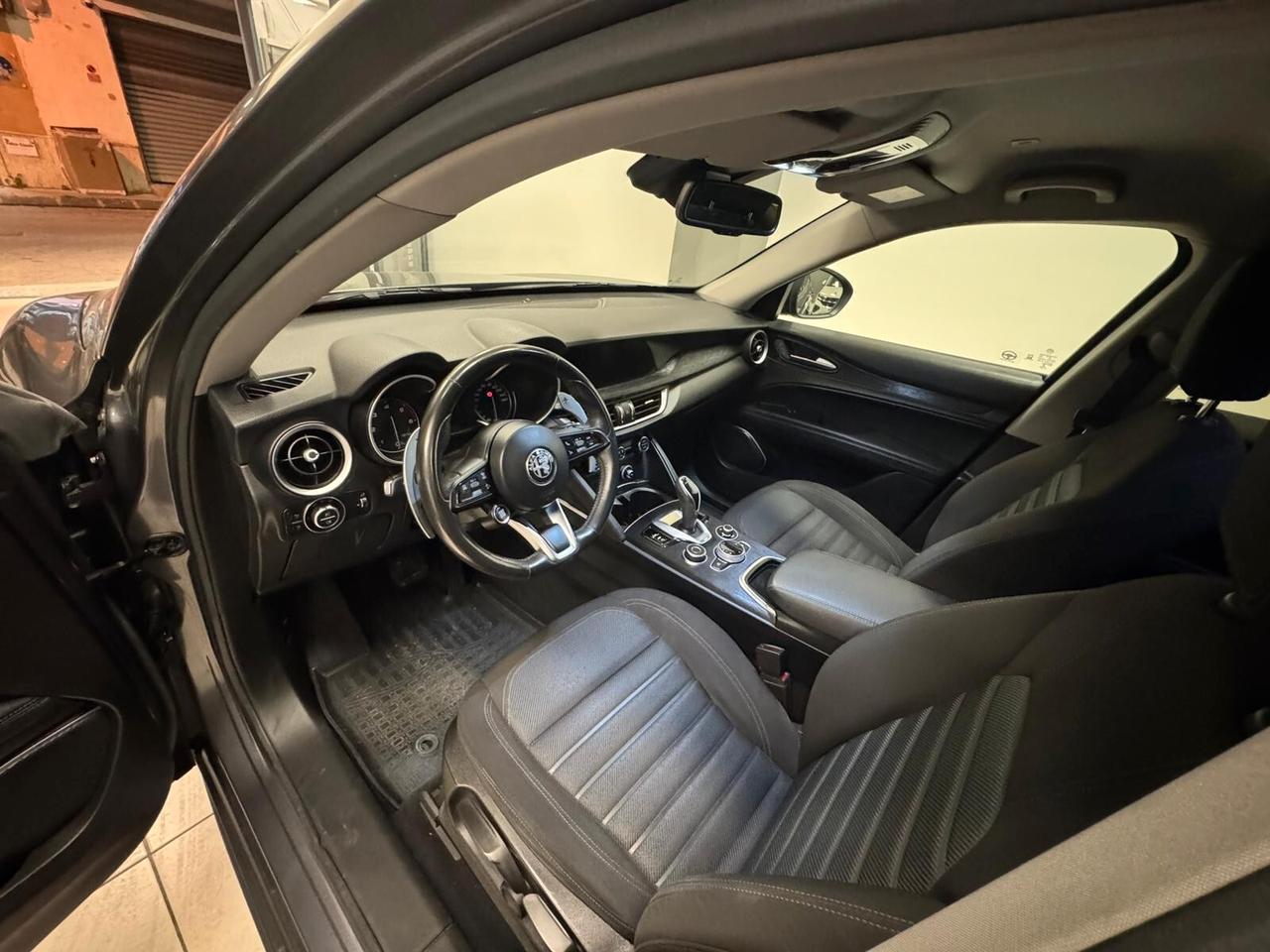 Alfa Romeo Stelvio 2.2 Turbodiesel 190 CV AT8 RWD Executive