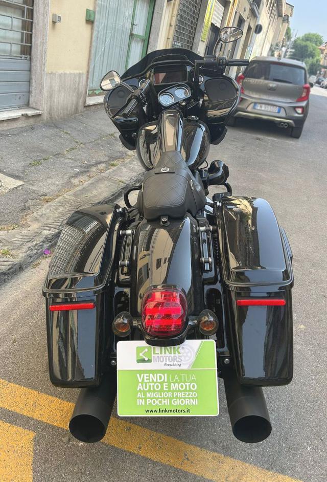 HARLEY-DAVIDSON CVO Road Glide ST