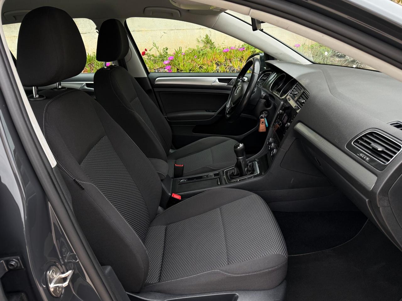 Volkswagen Golf 7.5 ª 1.6 TDI cv 90 TDI Business Blue Motion Technology.