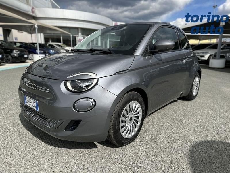 FIAT 500 Action Berlina