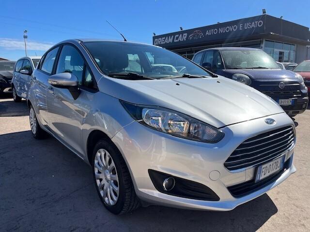 Ford Fiesta 1..2 5 porte Titanium