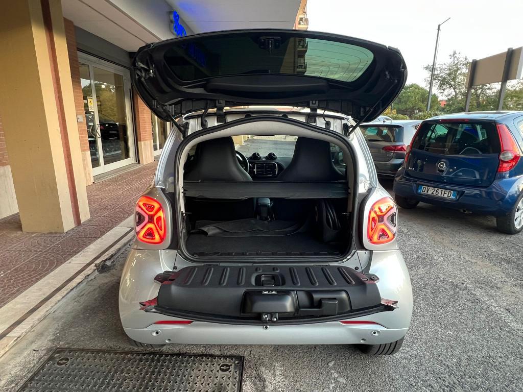 Smart fortwo Fortwo eq Passion 4,6kW