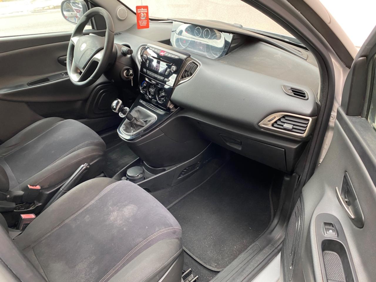 Lancia Ypsilon 1.2 Benzina