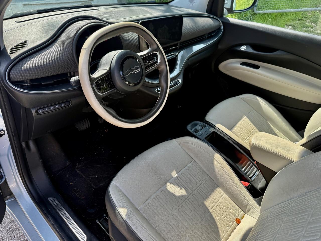 Fiat 500 500e Cabrio La Prima - prezzo assurdo !