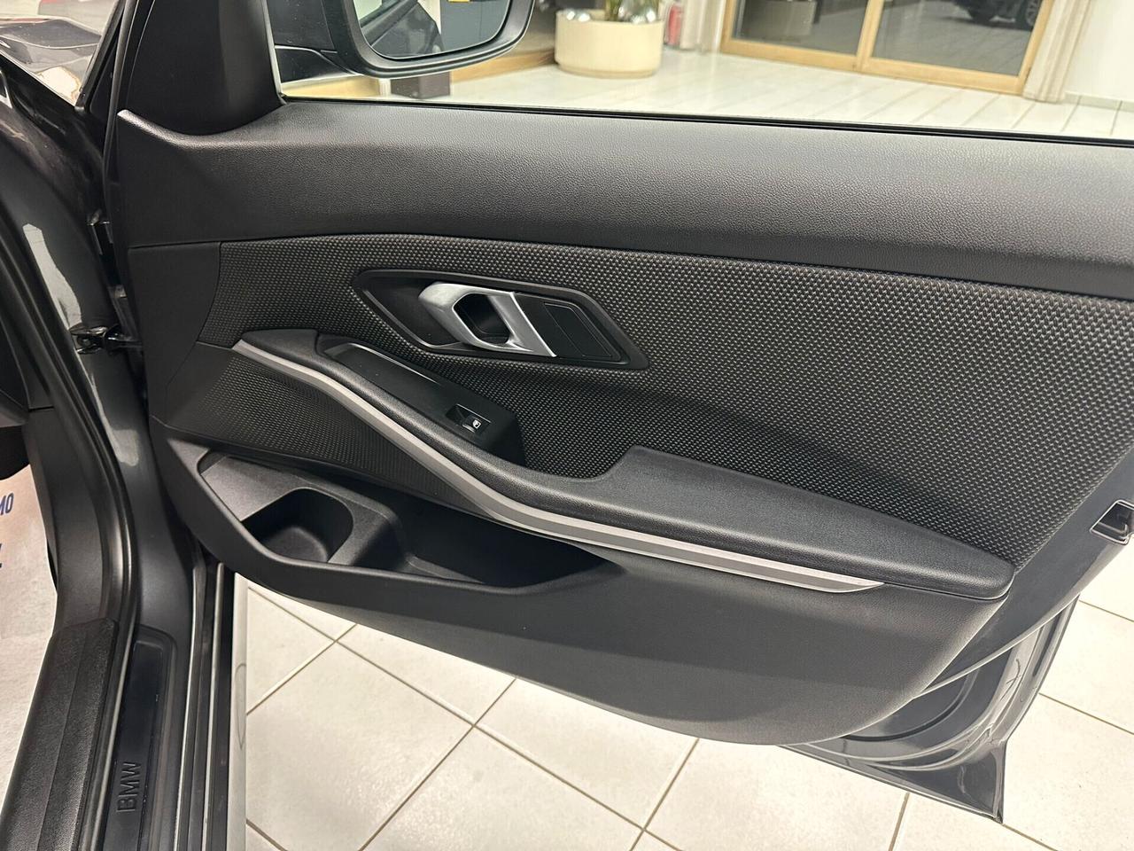 Bmw 320 320d 48V Touring Business Advantage