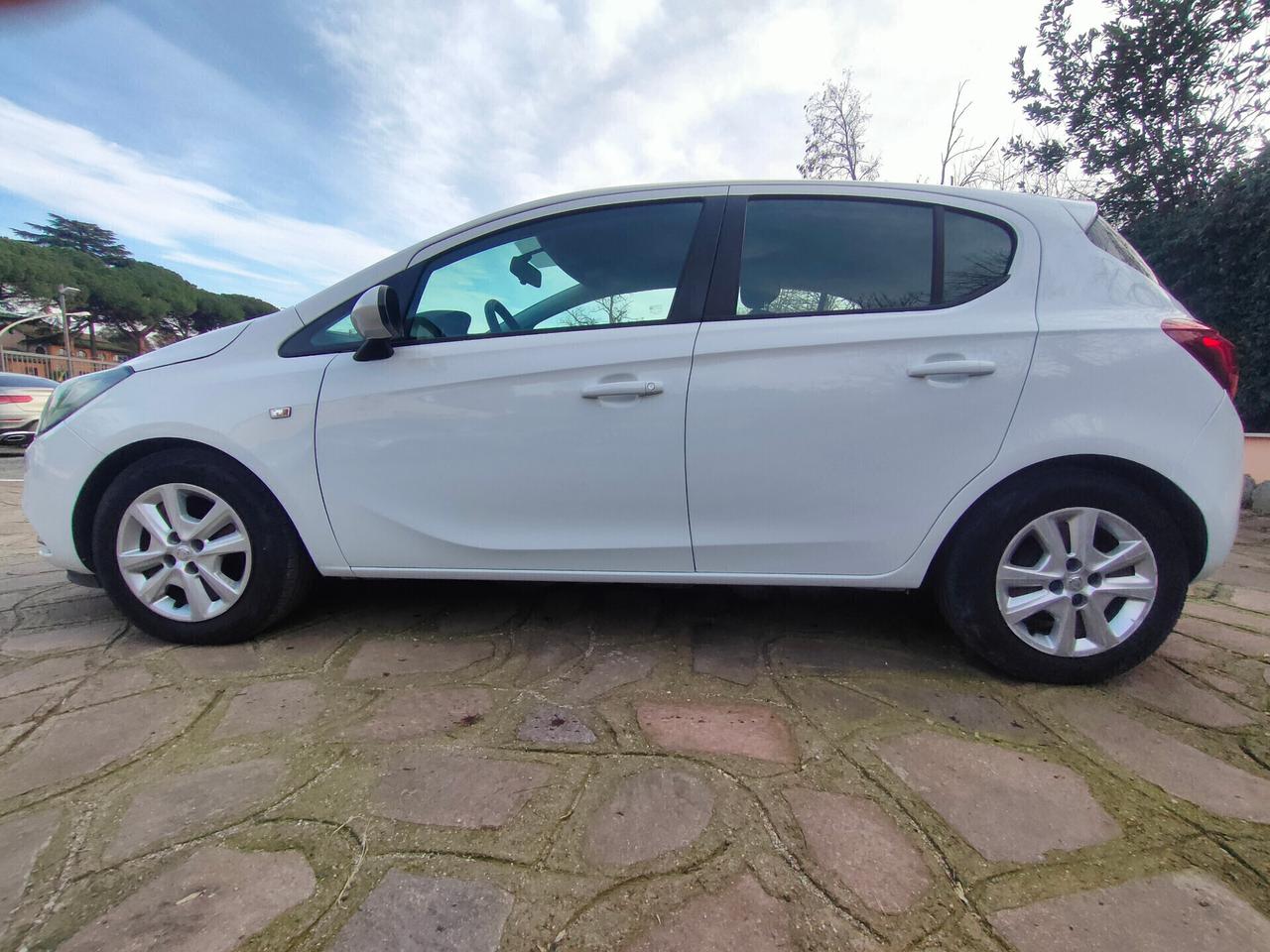 Opel Corsa 1.4 90CV 5 porte Cosmo