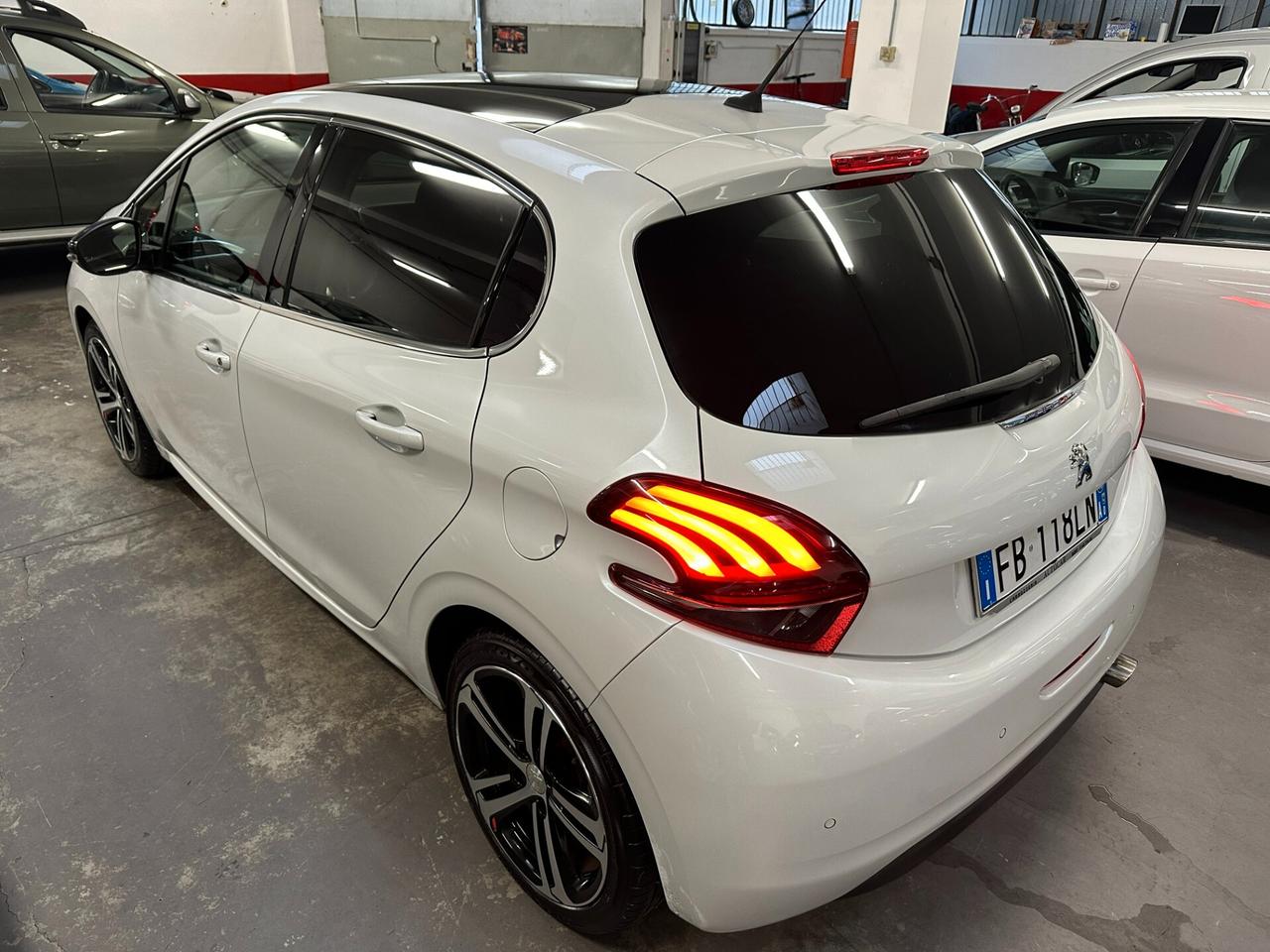 Peugeot 208 PureTech Turbo 110 S&S 5 porte GT Line