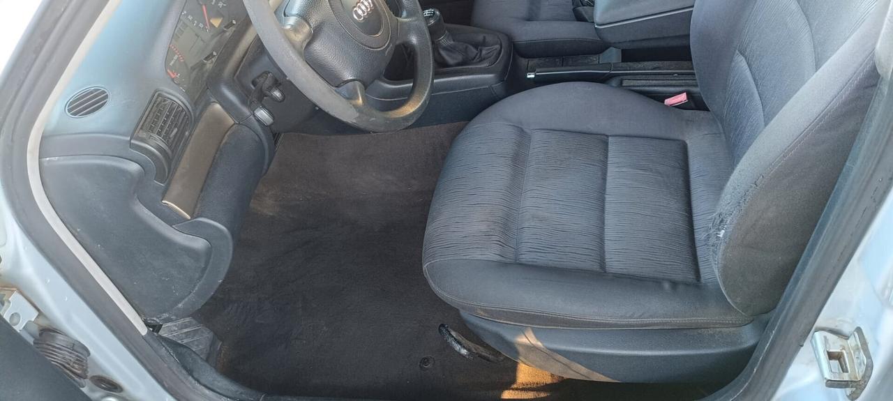 Audi A4 1.9 Tdi - Cat Avant Anno 1999