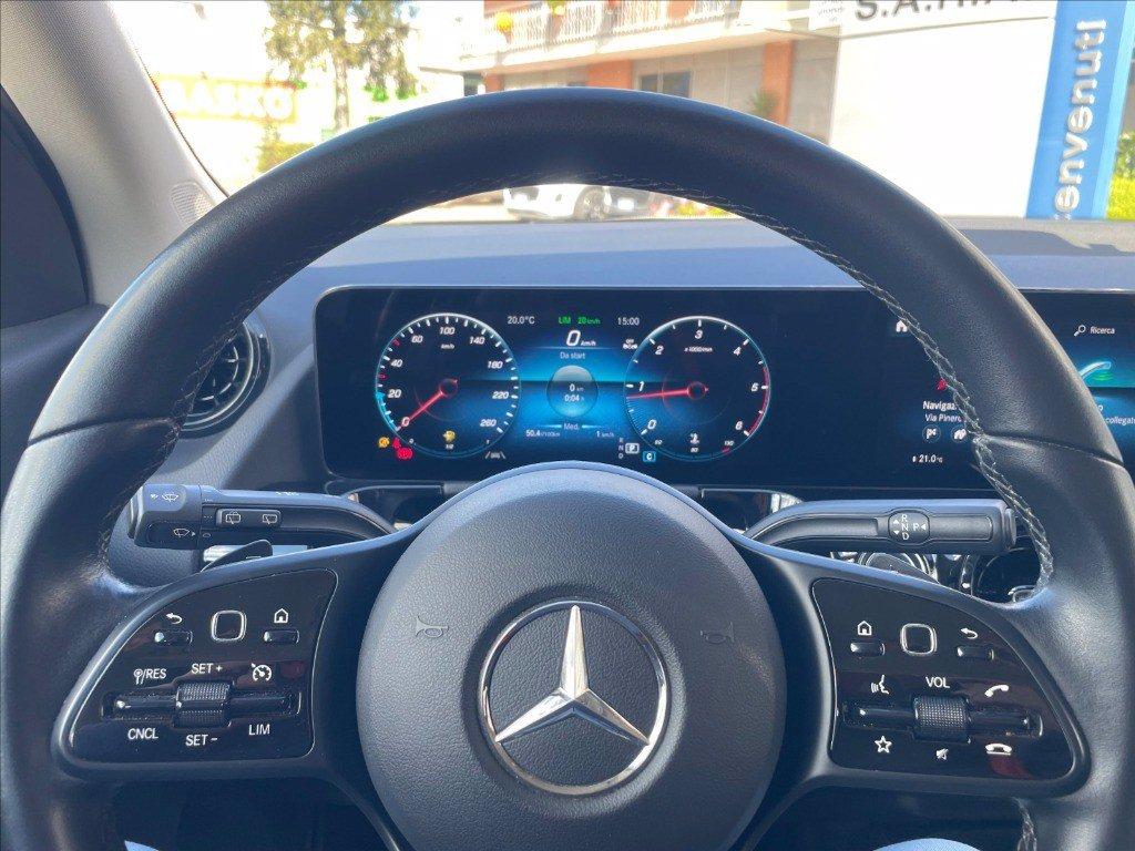 MERCEDES GLA 180 d Executive auto del 2023