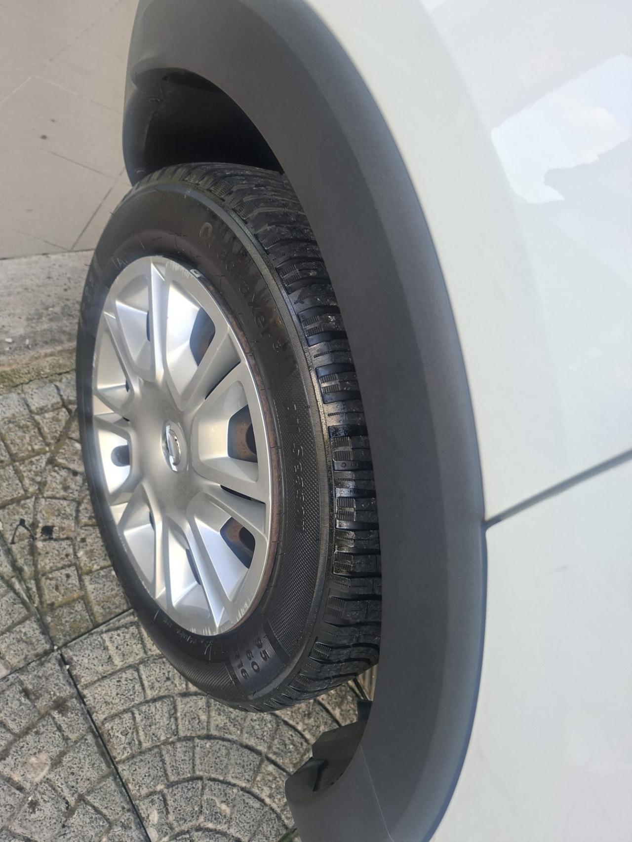 Opel Crossland X 1.5 ECOTEC D 102 CV 2020 permute e finanziamenti