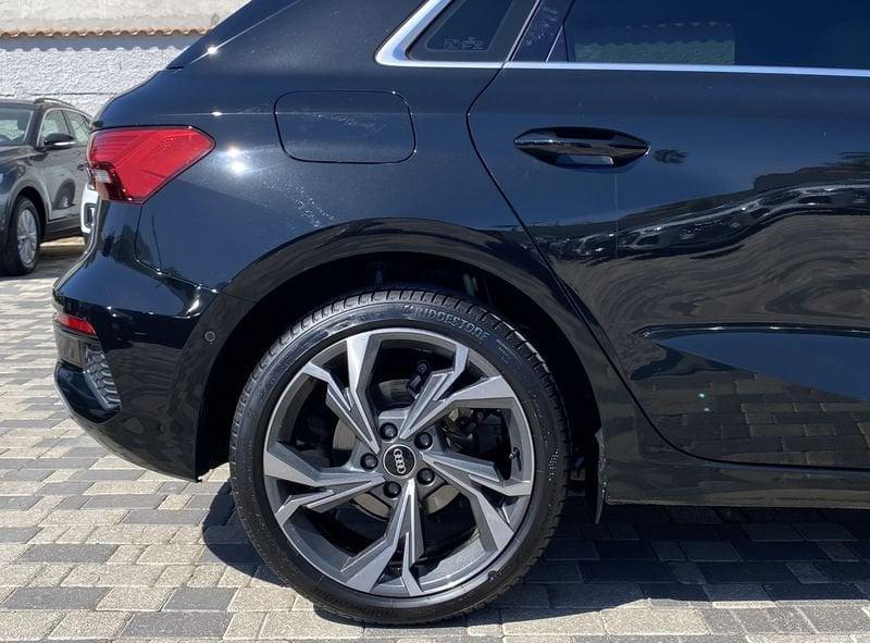 Audi A3 SPB S Line interno ed esterno 2.0 TDI 116CV 30
