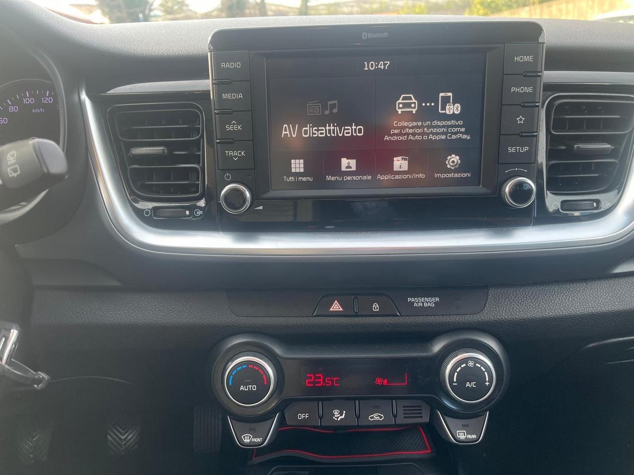 Kia Stonic -1.4MPI-gpl style design pack-2019