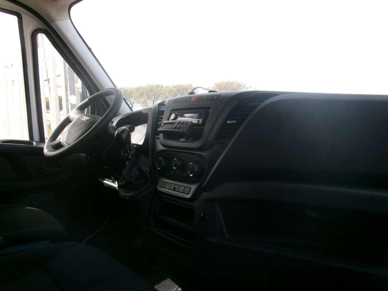 Iveco Daily 35C15 3000 150CV E5 FRIGO ATP FRCX 05/2027 P.3450 7 PEDANE
