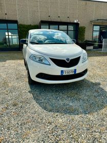 Lancia Ypsilon 1.2 69 CV 5 porte S&S Gold