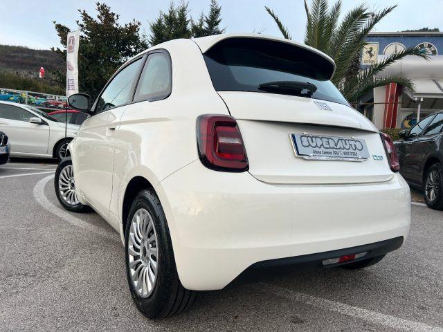 FIAT 500 Action Berlina 23,65 kWh