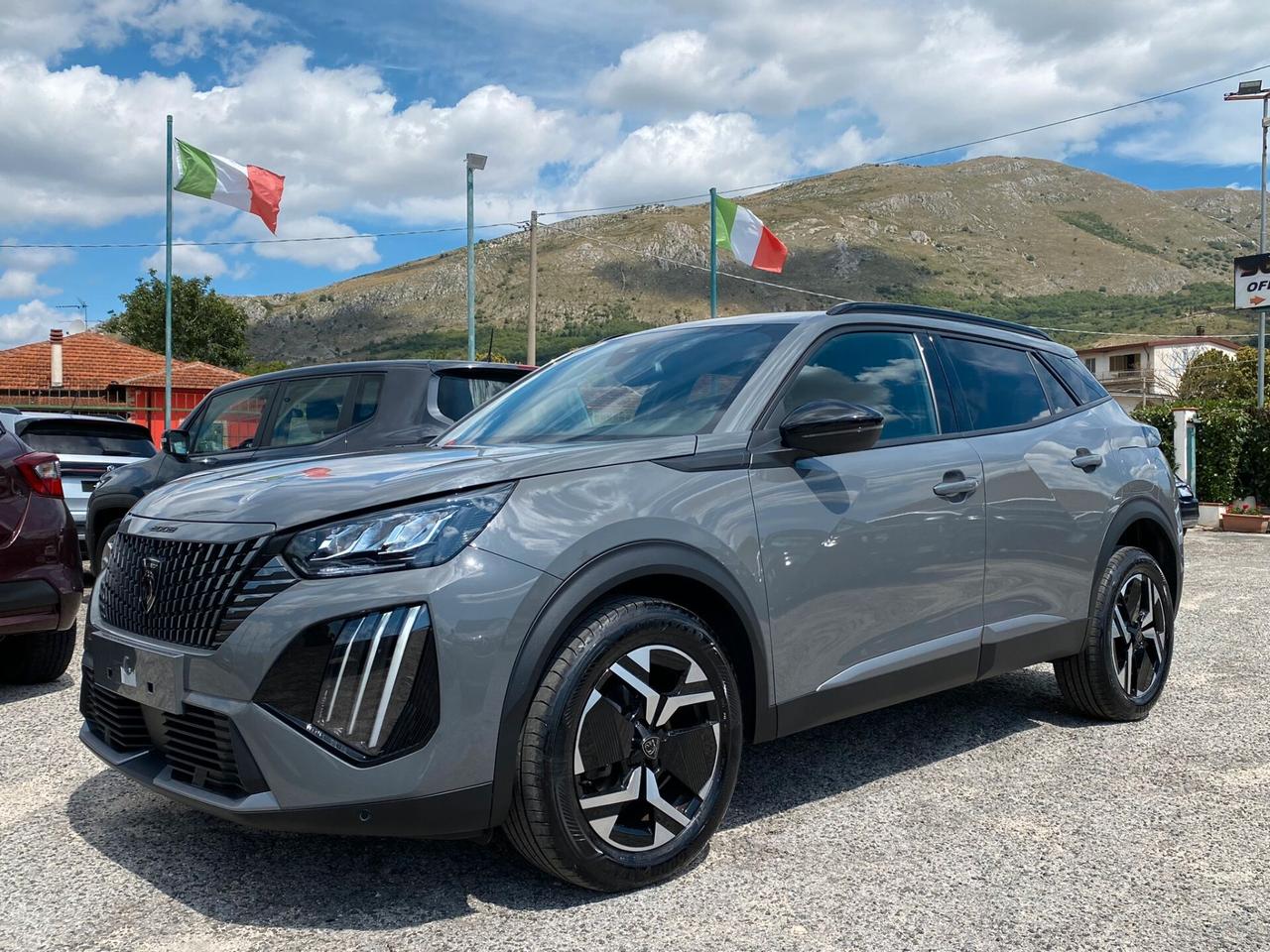 Peugeot 2008 New 1.2 PureTech 100cv S&S Modello Allure