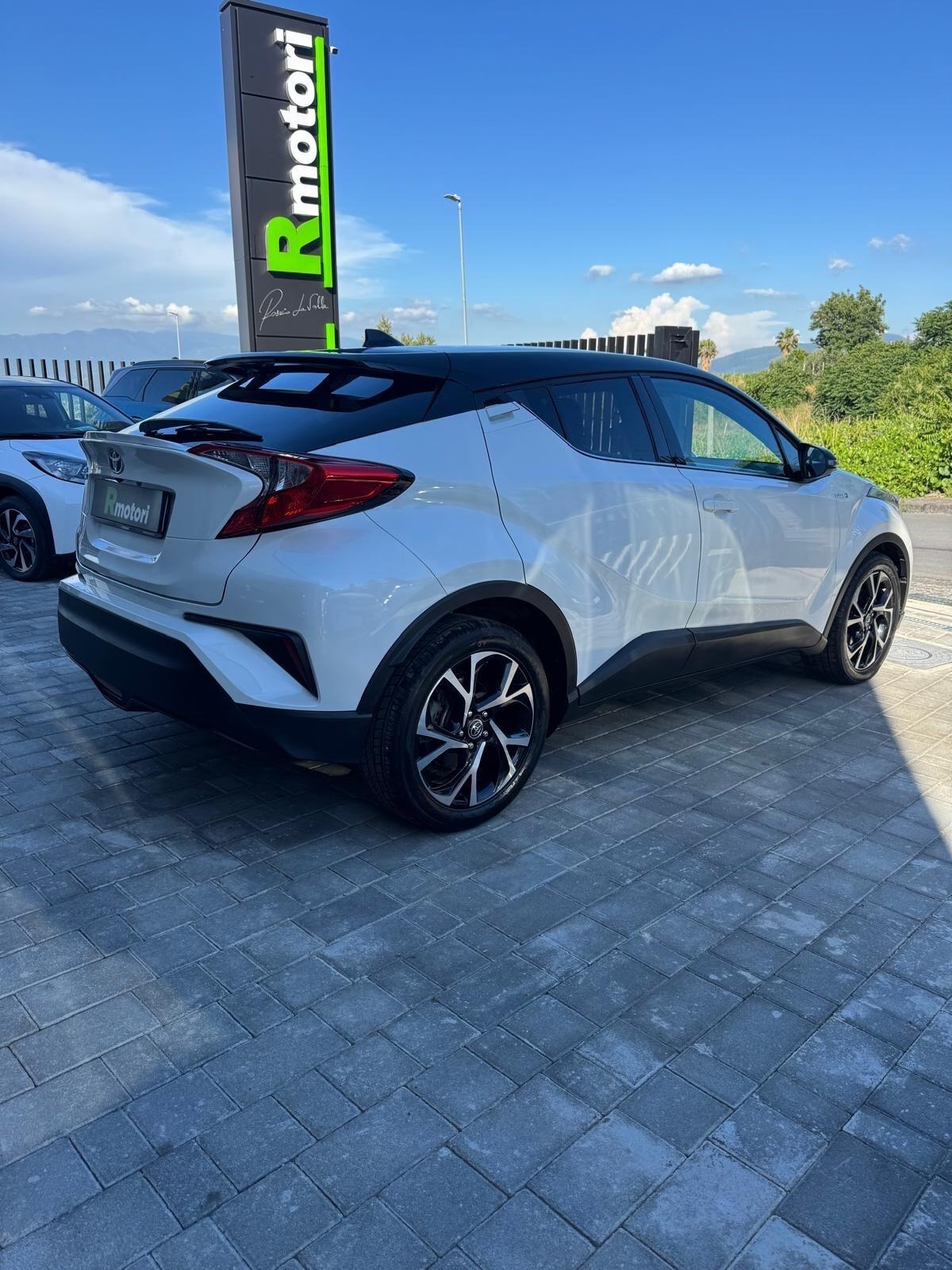 Toyota C-HR 1.8 Hybrid E-CVT Trend
