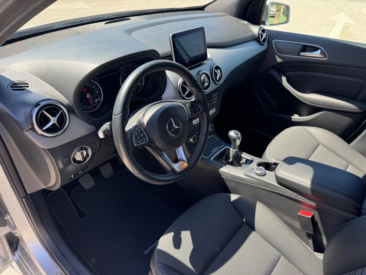 Mercedes-benz B 200 d Sport