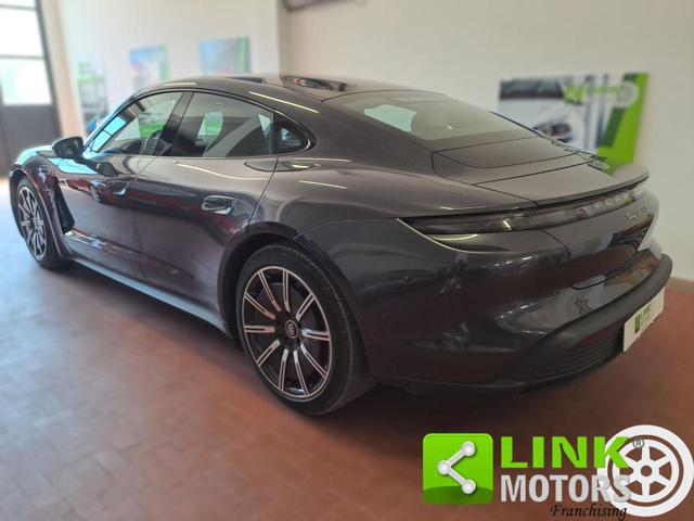 PORSCHE Taycan 4S Performance