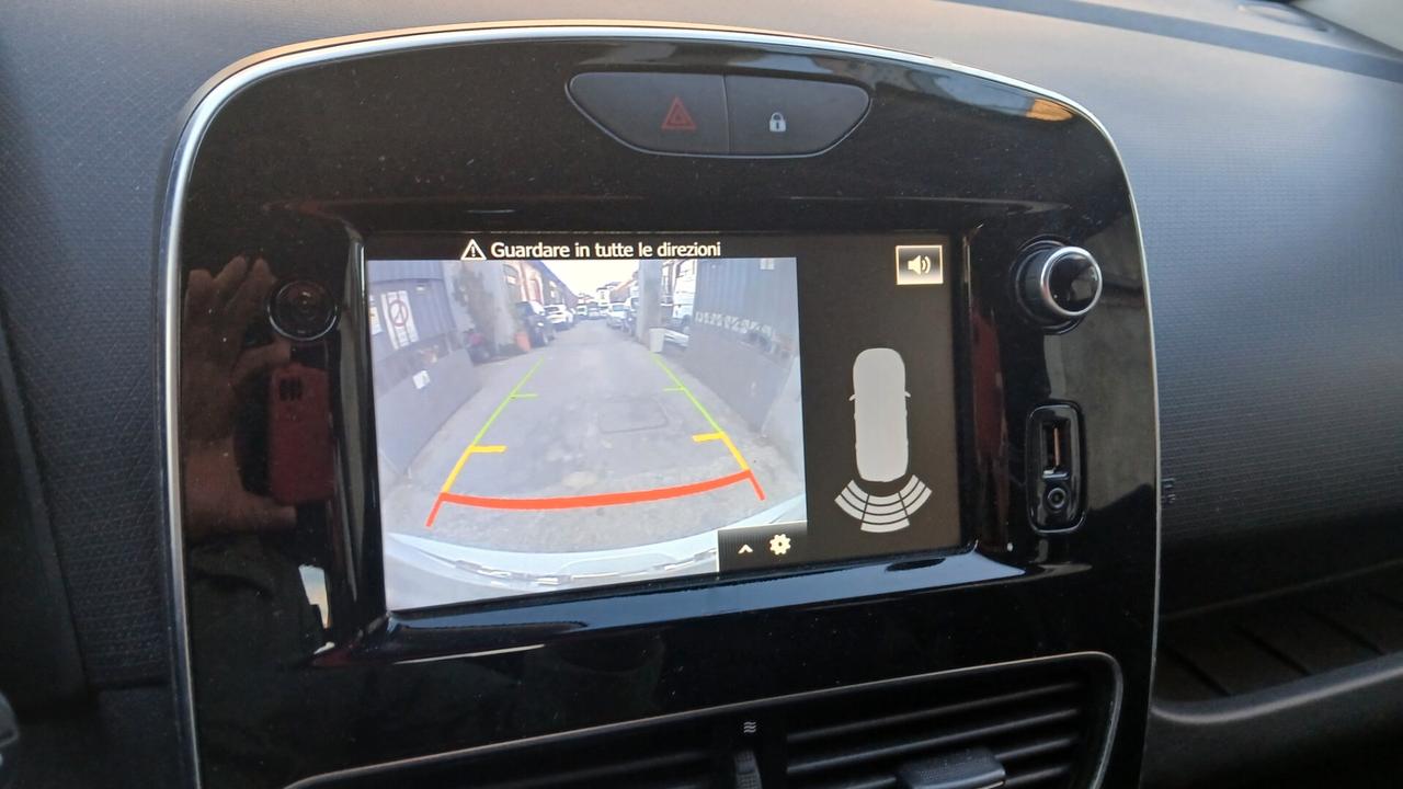 Renault Clio TCe 12V 90 CV GPL MOSCHINO INTENSE