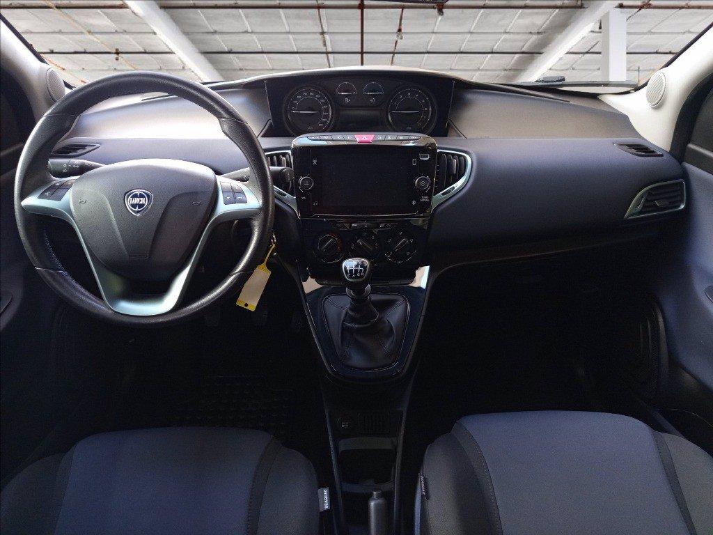 LANCIA Ypsilon 1.0 firefly hybrid Gold Plus s&s 70cv del 2023
