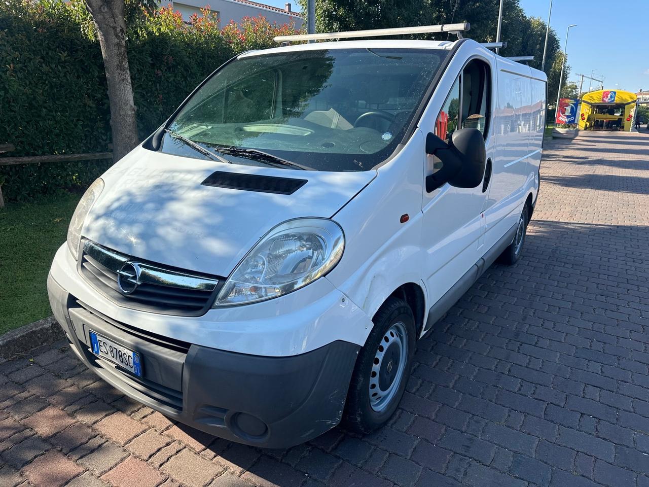 Opel vivaro 2013 diesel 2.0