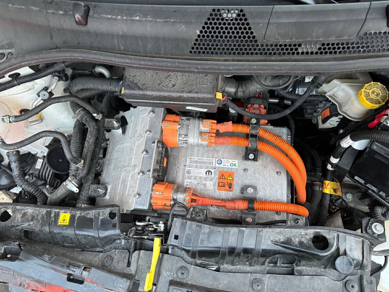 Fiat 500 500e Berlina 42 kWh La Prima