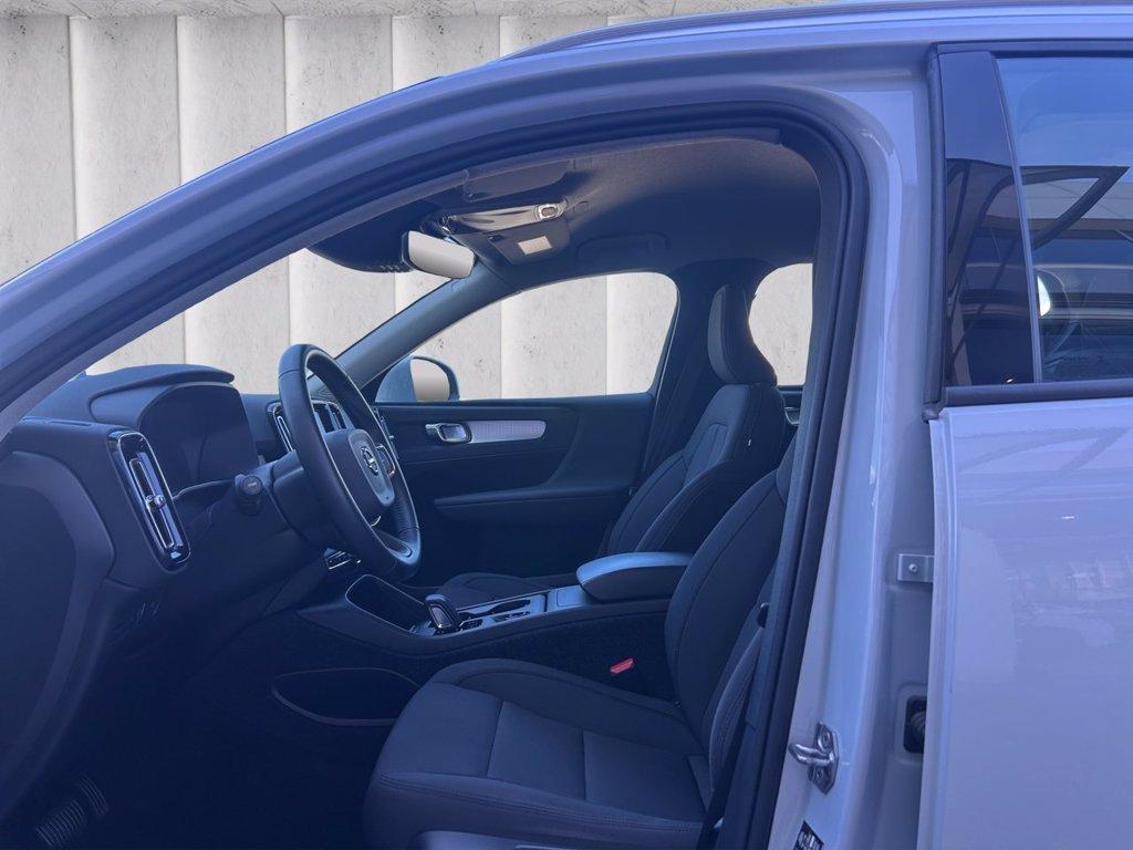 VOLVO XC40 1.5 t3 Momentum Pro 163cv auto my21 del 2020