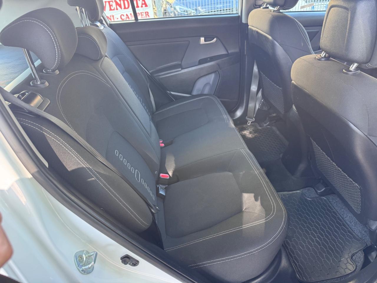 Kia Sportage 1.7 CRDI 2WD neopaten garanzia 12 mesi