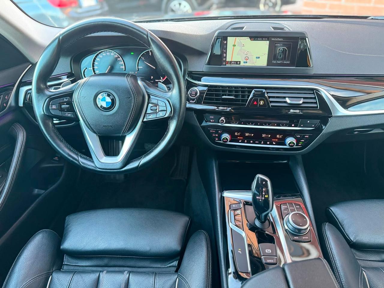 BMW 520d SPORT FULL OPTIONAL
