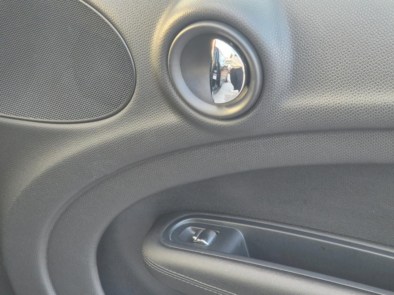 Mini Cooper Countryman 1.6 D 110cv