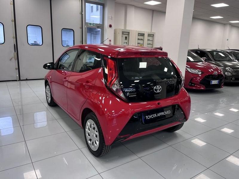 Toyota Aygo Aygo Connect 1.0 VVT-i 72 CV 5 porte x-play