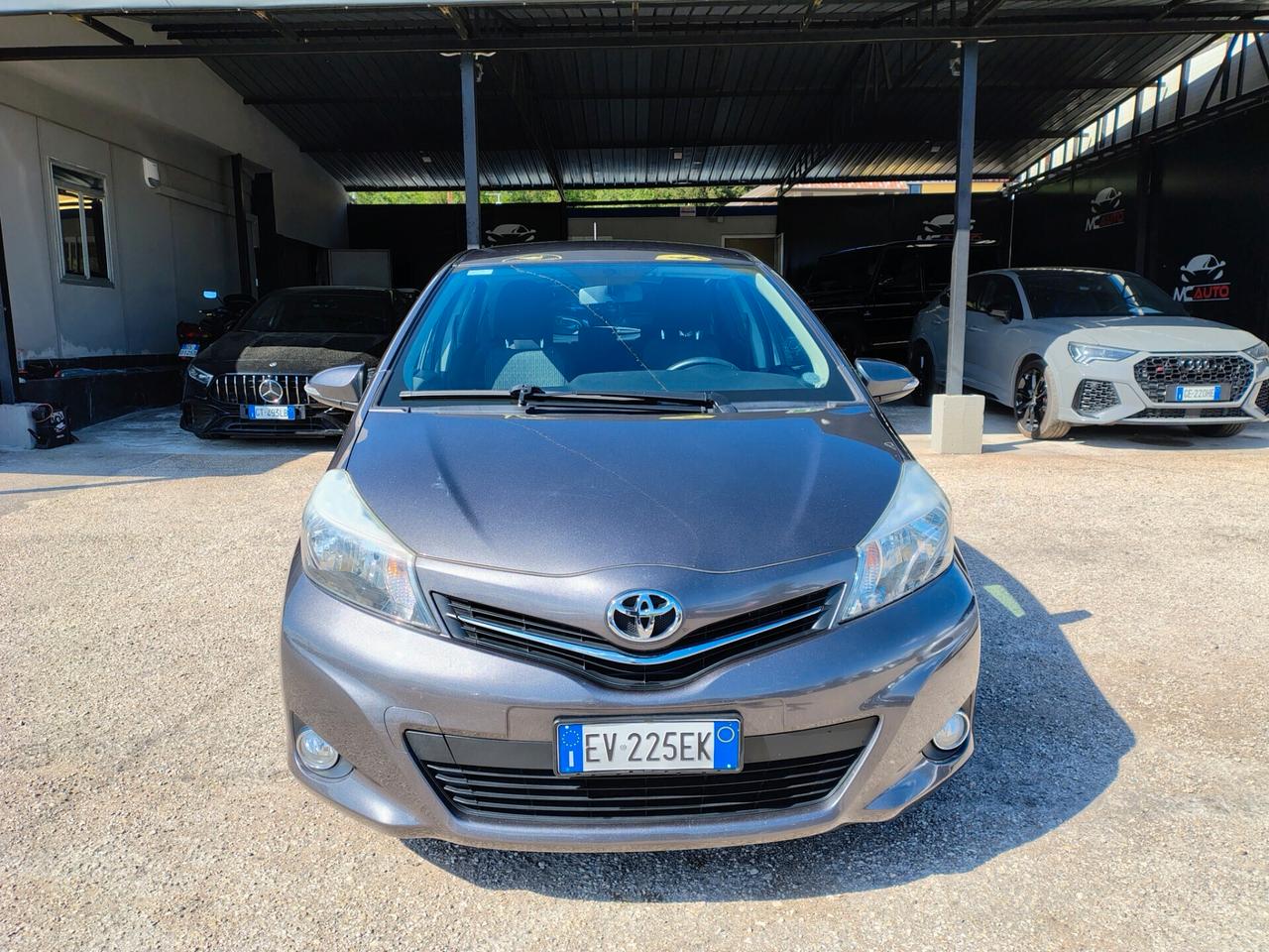 Toyota Yaris 1.0 5 porte Lounge