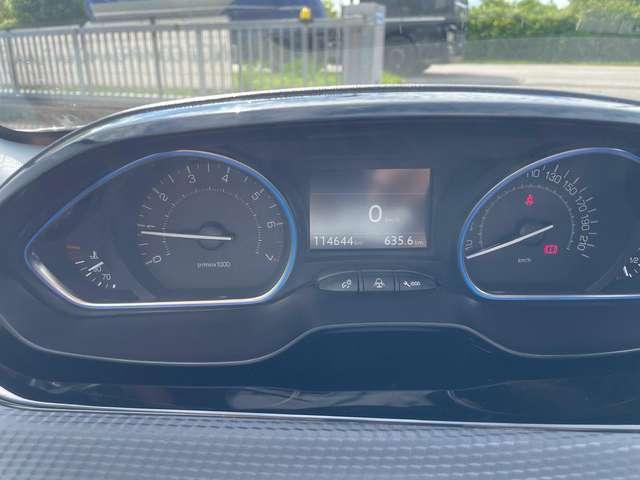 Peugeot 2008 2008 1.2 puretech t Allure s
