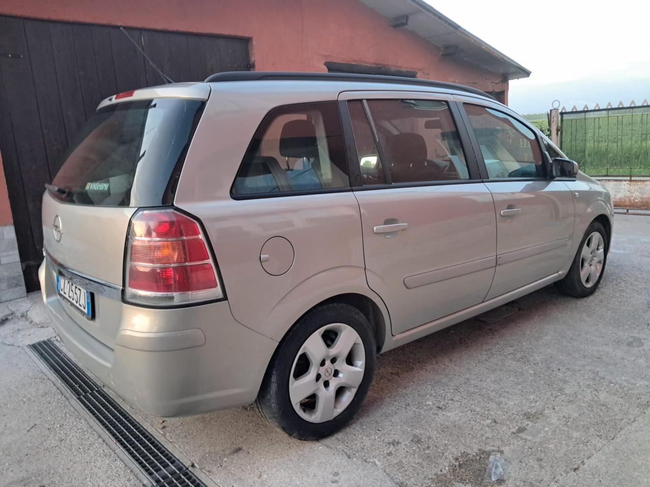 Opel Zafira 1.6 16V Twinport Cosmo benzina neop