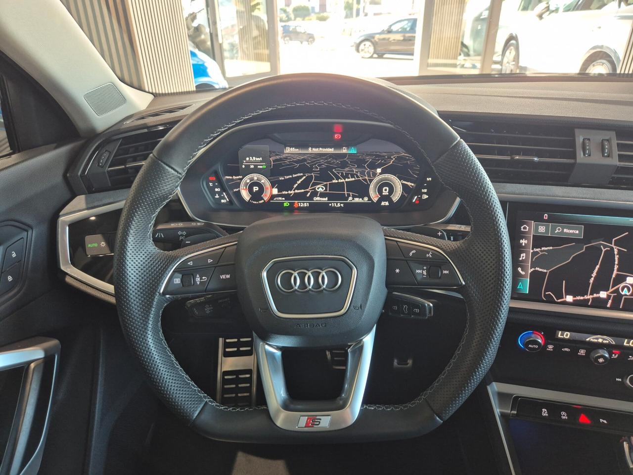 Audi Q3 35 TDI S tronic Sline edition IDENTITY BLACK