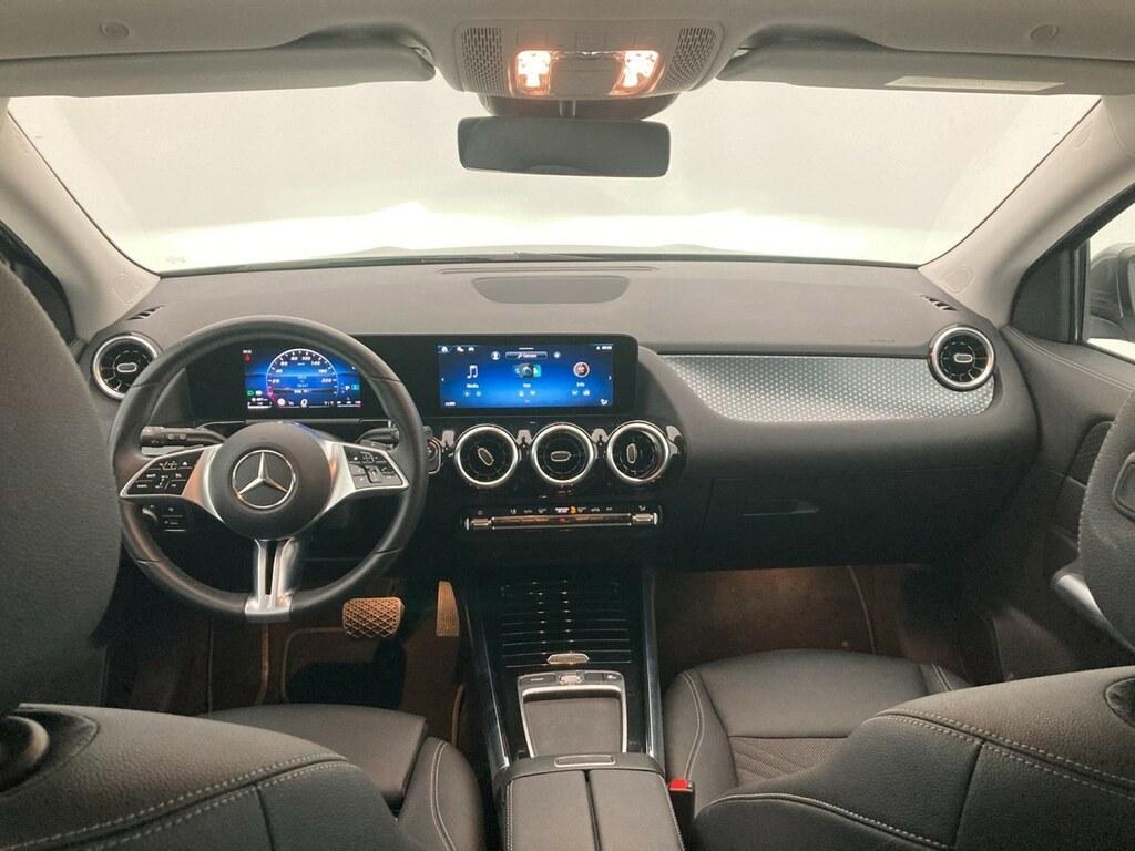 Mercedes GLA 180 180 D Progressive Advanced 8G-DCT
