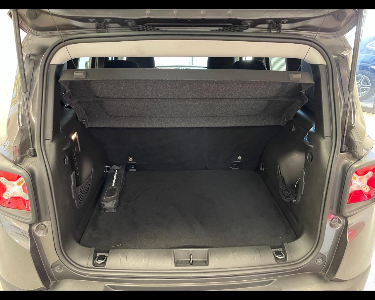 JEEP Renegade 2019 - Renegade 1.3 t4 Longitude 2wd 150cv ddct