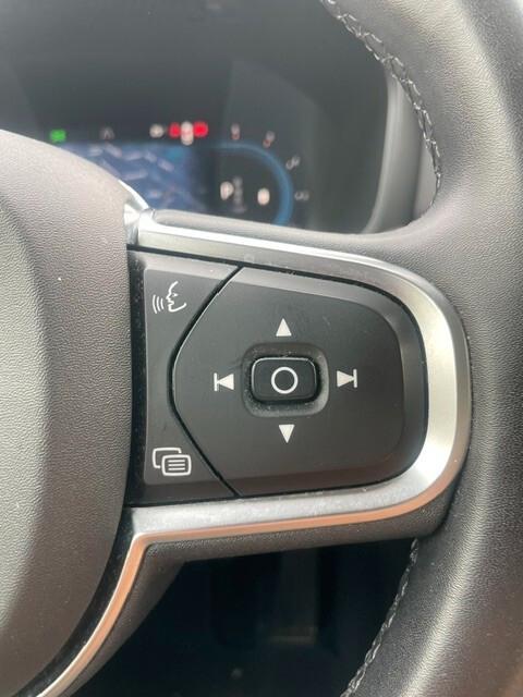 Volvo V60 B4 (d) Geartronic Momentum Business Pro Garanzia 24M