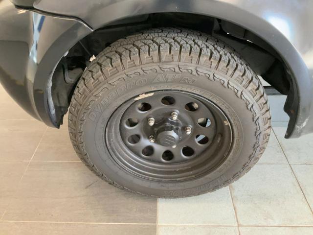 SUZUKI Jimny 1.3i 16V cat 4WD JLX