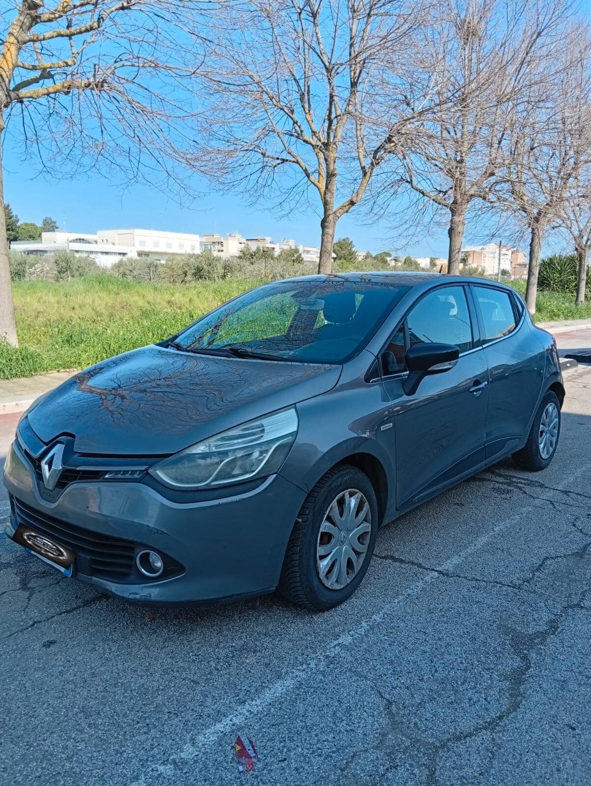 Renault Clio 1.2 75CV GPL 5 porte Costume National