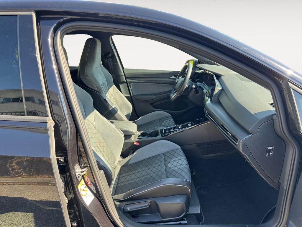 Volkswagen Golf 1.5 etsi 130CV DSG R-Line (MHEV)