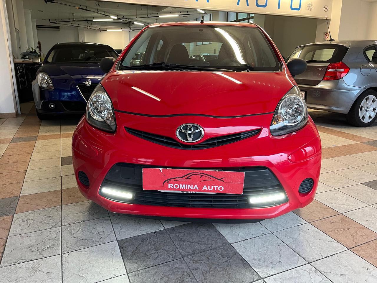 Toyota Aygo 1.0 12V VVT-i 5 porte Active Connect