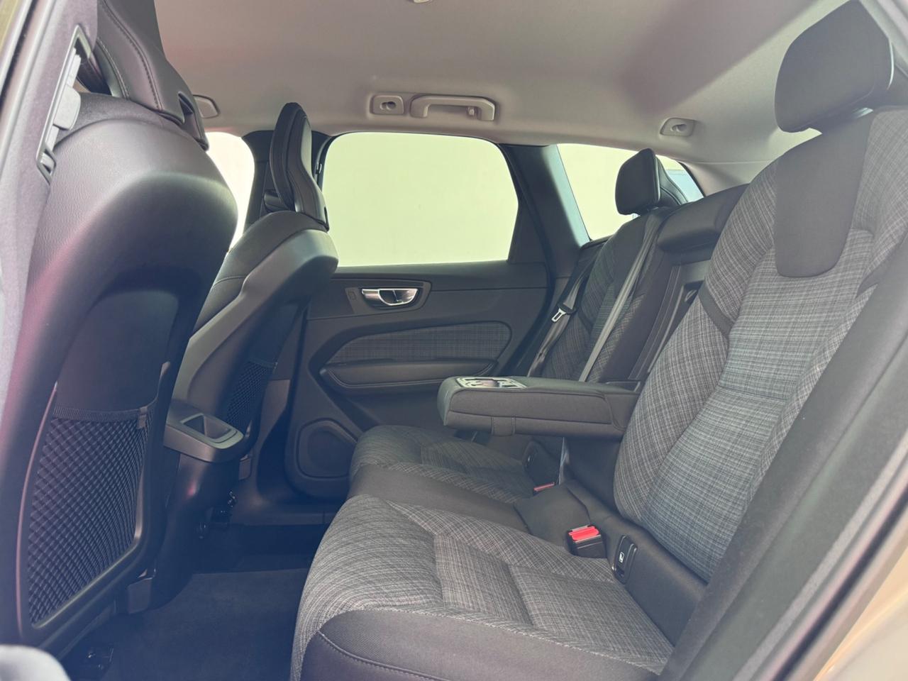XC60 B4 (d) automatico Essential TAGLIANDI VOLVO